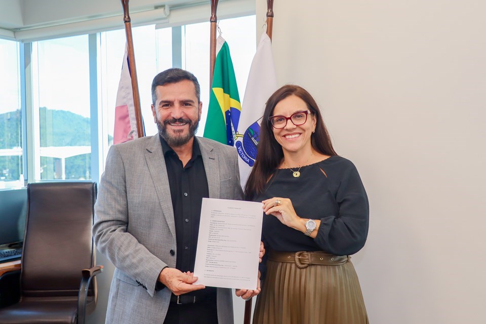 Entidades do ES firmam acordo para promover leilões de veículos
