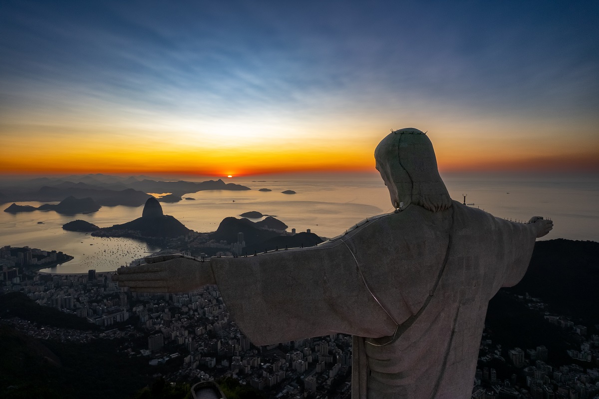 Fecomércio RJ comemora a Adição do Tax Free na Reforma Tributária