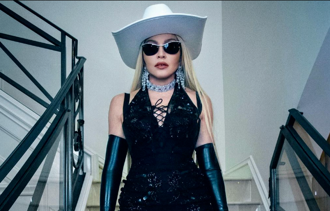 Madonna Critica Decretos de Trump e Apoia Comunidade LGBTQ+