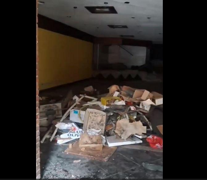Prédio da Churrascaria Gaúcha é invadido, depredado e alvo de desmanche de fios elétricos